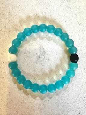 Lokai turquoise blue rubber bracelet size Small